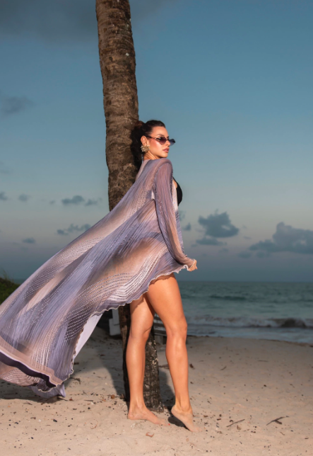 SAIDA  LONGA CAPRI BUZIOS